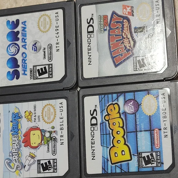 Nintendo Black DS Game Collection - Picture 4 of 8